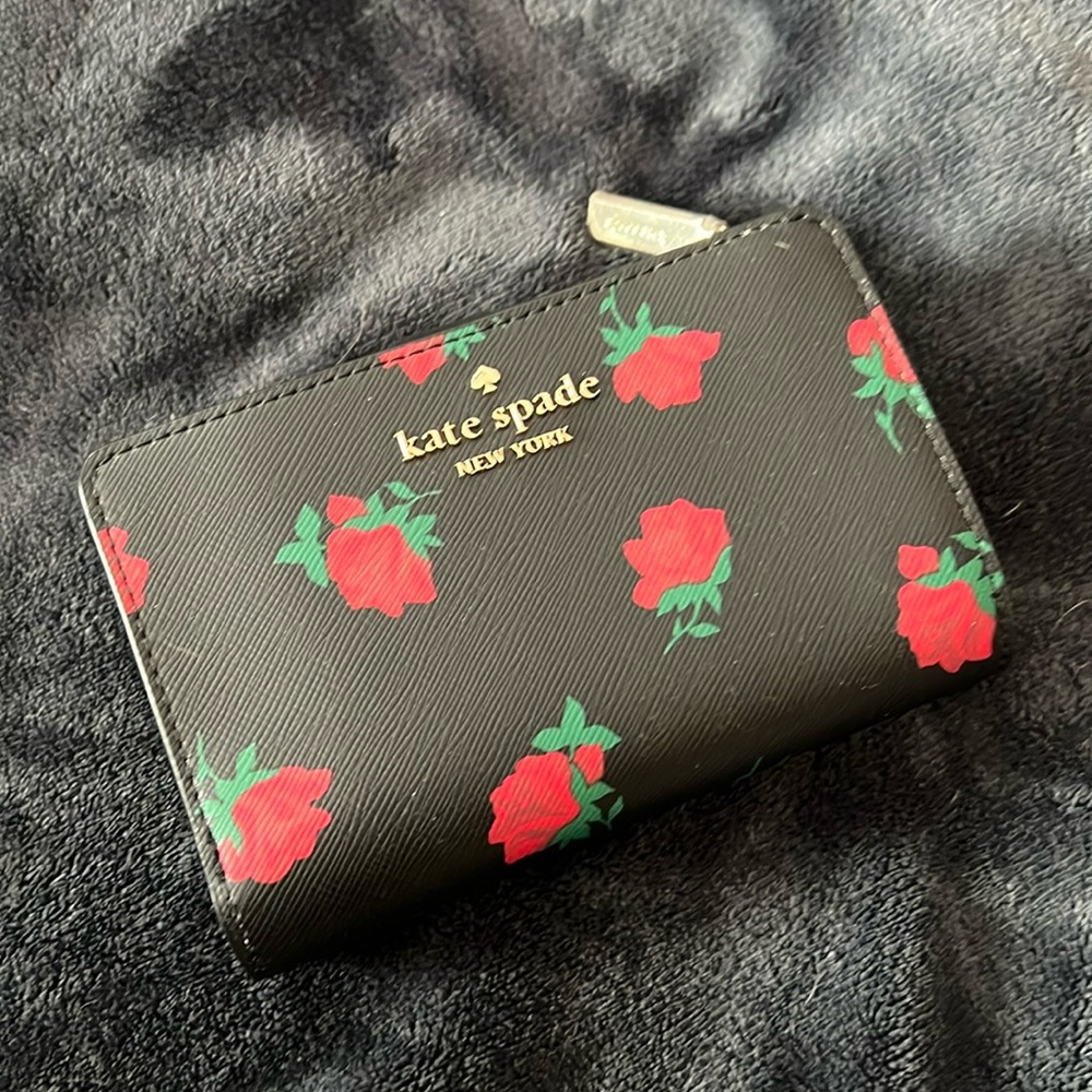 NEW KATE SPADE ROSE WALLET